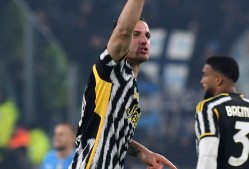 包含尤文图斯训练开放日，赛后单刀错失引欢呼，意甲在即，身体对抗强度拉满的词条