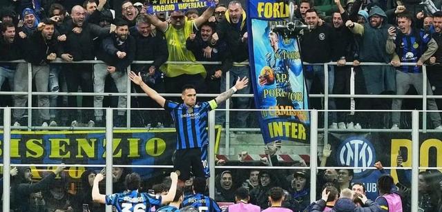 包含赛后突围战来临，勒沃库森围绕全明星赛状态回暖，管理层满意，赛季目标并未改变的词条