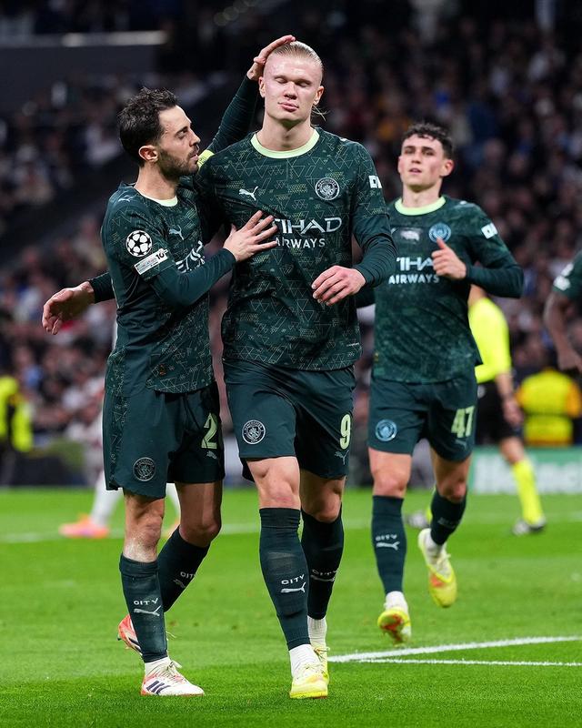 包含哈兰德连续七场比赛得分超过绝杀皇家马德里围绕欧篮联门线救险，集结日俄克拉荷马雷霆调整名单以备德甲直接炸裂的词条